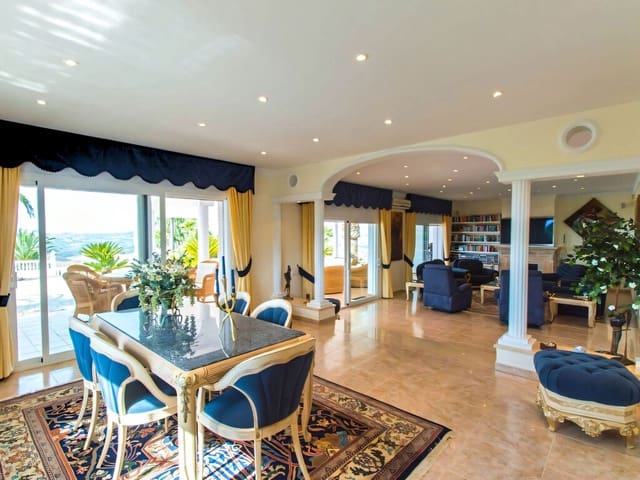 4 bedroom Villa for sale in Valtocado, Mijas with pool garage - € 1,650,000 (Ref: 9813218)