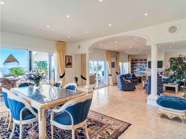 4 soveværelse Villa til salg i Valtocado, Mijas med swimmingpool garage - € 1.650.000 (Ref: 9813218)