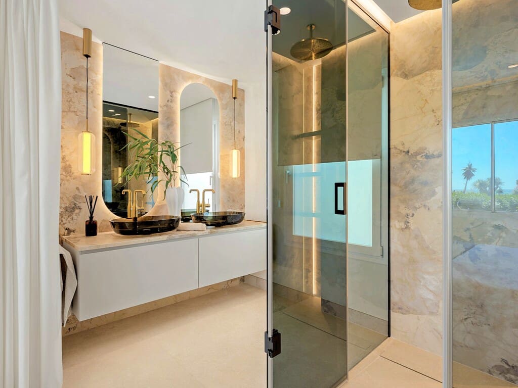 Apartamento de 3 habitaciones en Costalita en venta con piscina garaje - 1.495.000 € (Ref: 9814267)