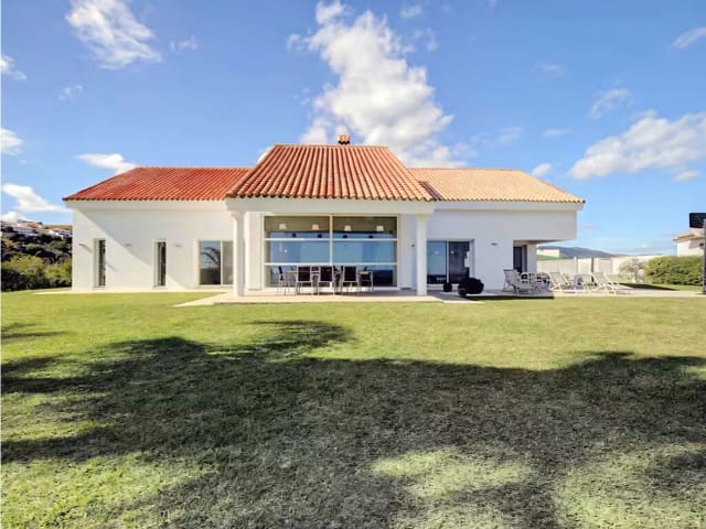6 sypialnia Finka/Dom wiejski na sprzedaż w Manilva z basenem garażem - 2 500 000 € (Ref: 9815665)
