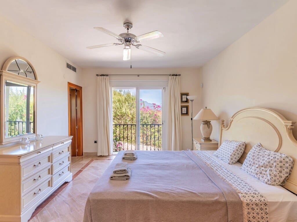 5 chambre Villa/Maison à vendre à Benahavis avec piscine garage - 4 499 000 € (Ref: 9815666)