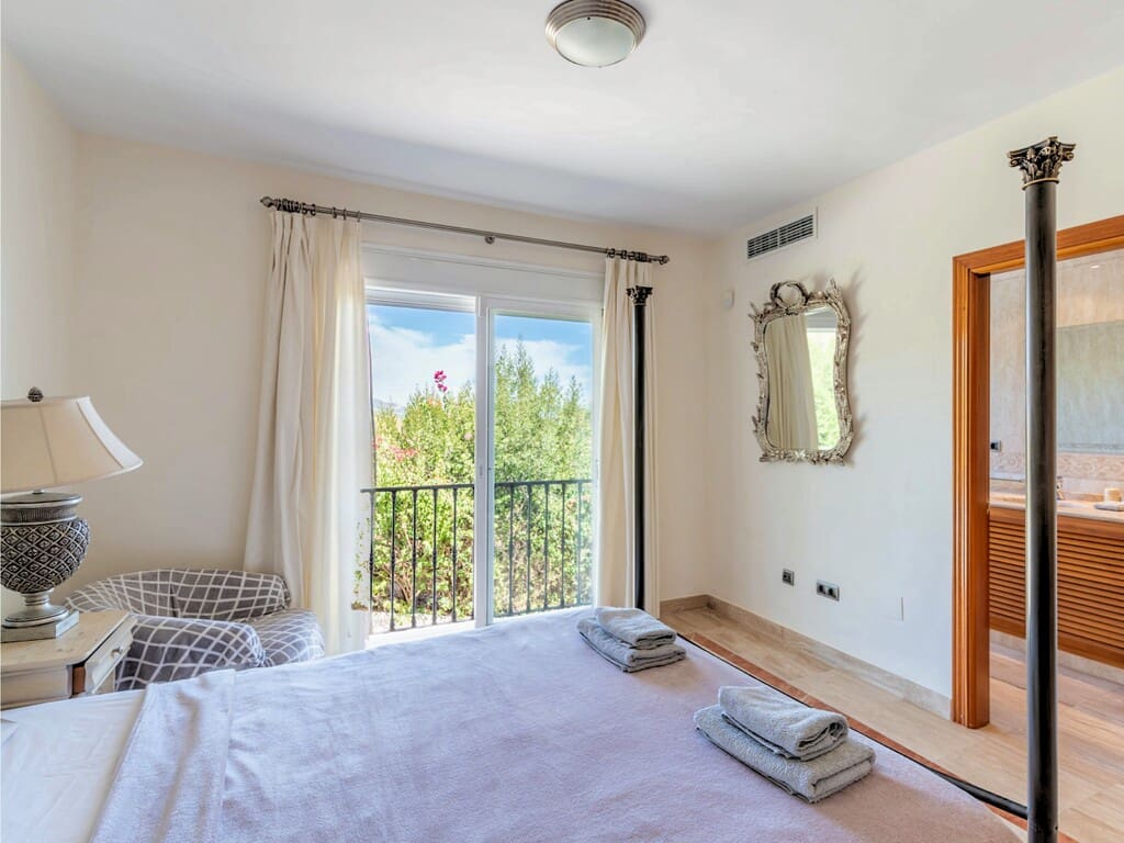 5 chambre Villa/Maison à vendre à Benahavis avec piscine garage - 4 499 000 € (Ref: 9815666)
