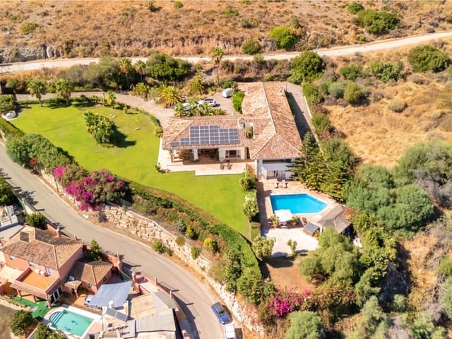 5 chambre Villa/Maison à vendre à Benahavís avec piscine garage - 4 499 000 € (Ref: 9815666)