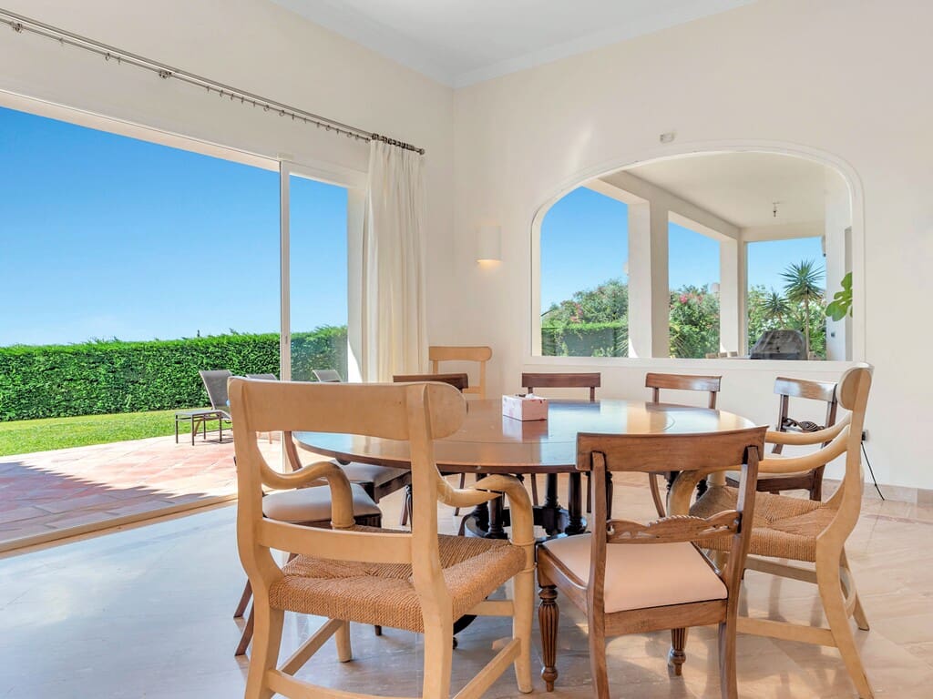 5 Zimmer Villa zu verkaufen in Benahavis mit Pool Garage - 4.499.000 € (Ref: 9815666)