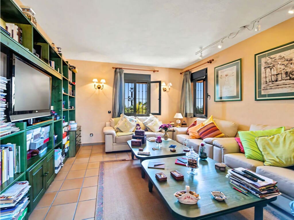 Chalet de 4 habitaciones en Estepona en venta con piscina garaje - 2.750.000 € (Ref: 9817776)