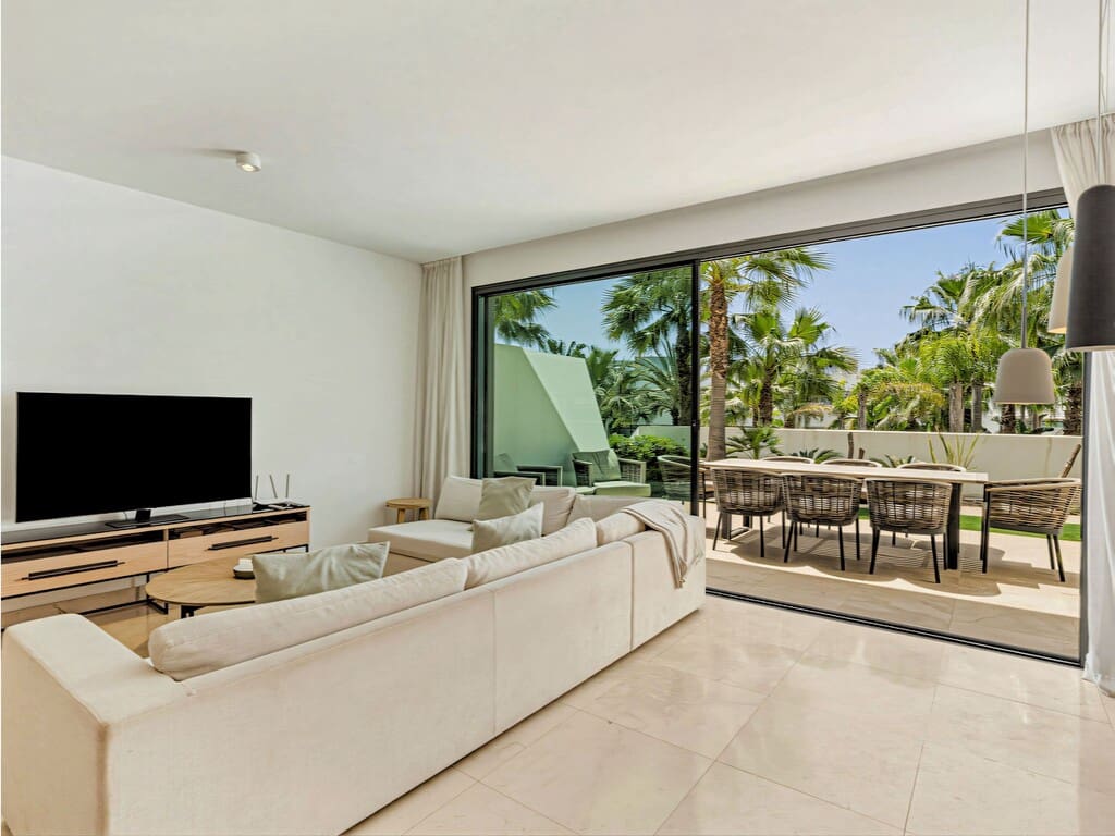 Casa de 4 habitaciones en La Cala de Mijas en venta con piscina garaje - 1.295.000 € (Ref: 9817777)