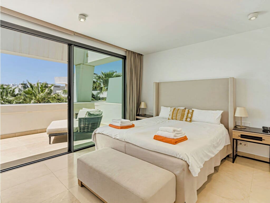 Casa de 4 habitaciones en La Cala de Mijas en venta con piscina garaje - 1.295.000 € (Ref: 9817777)