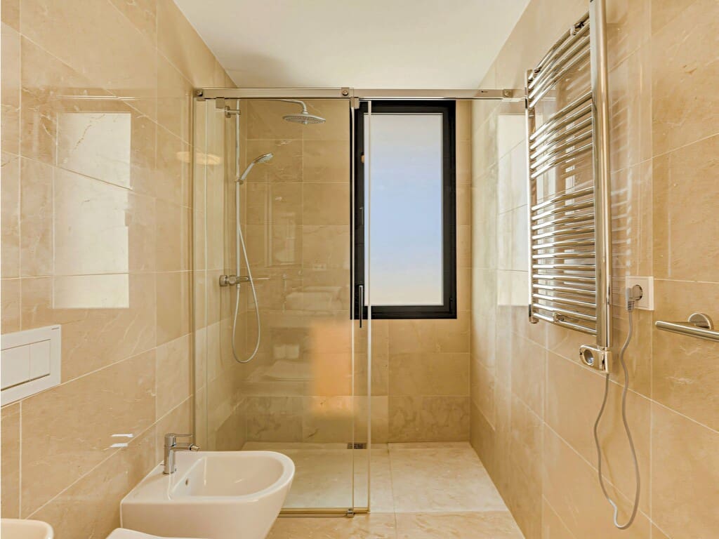 Casa de 4 habitaciones en La Cala de Mijas en venta con piscina garaje - 1.295.000 € (Ref: 9817777)