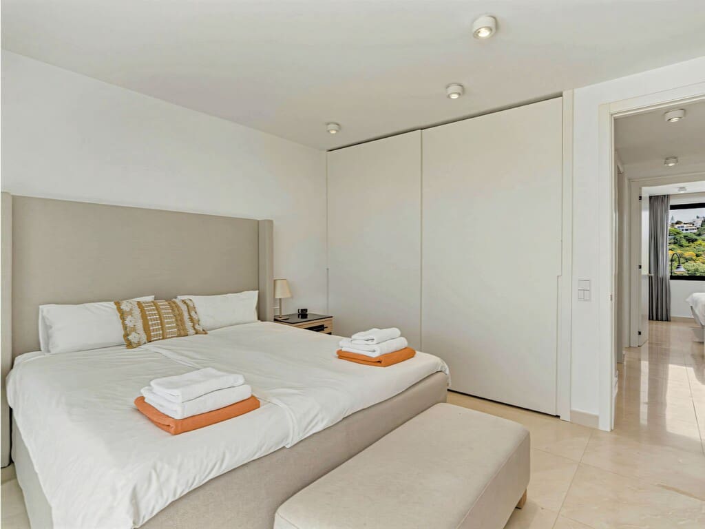 Casa de 4 habitaciones en La Cala de Mijas en venta con piscina garaje - 1.295.000 € (Ref: 9817777)