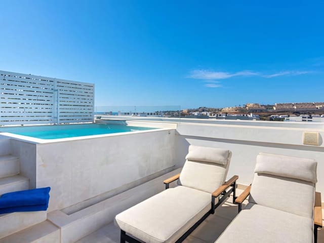 4 soverom Hus til salgs i La Cala de Mijas, Mijas med svømmebasseng garasje - € 1 295 000 (Ref: 9817777)