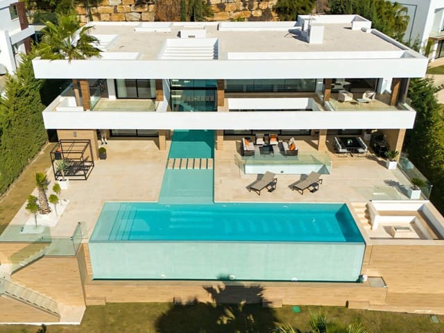 5 bedroom Villa for sale in Benahavís with pool garage - € 4,595,000 (Ref: 9819994)