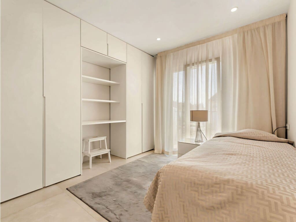 Casa de 4 habitaciones en New Golden Mile en venta con piscina garaje - 795.000 € (Ref: 9822335)
