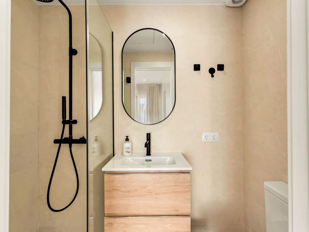 Casa de 4 habitaciones en New Golden Mile en venta con piscina garaje - 795.000 € (Ref: 9822335)
