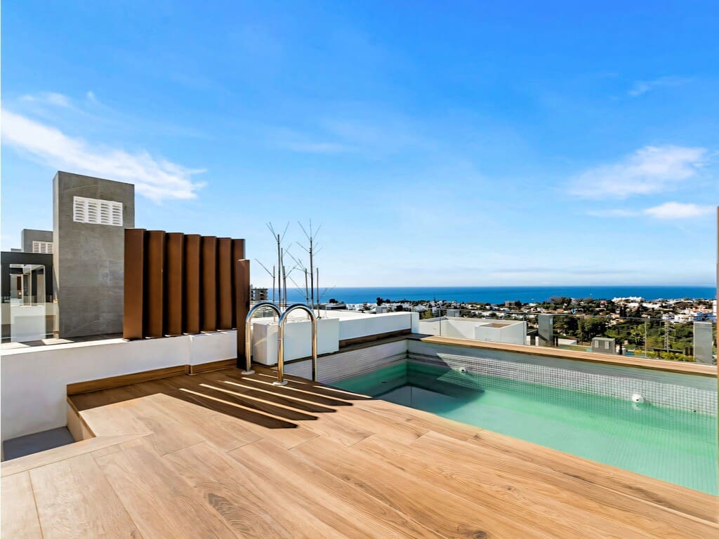 5 camera da letto Villetta Bifamiliare in vendita in Rio Real con piscina - 1.950.000 € (Rif: 9822336)