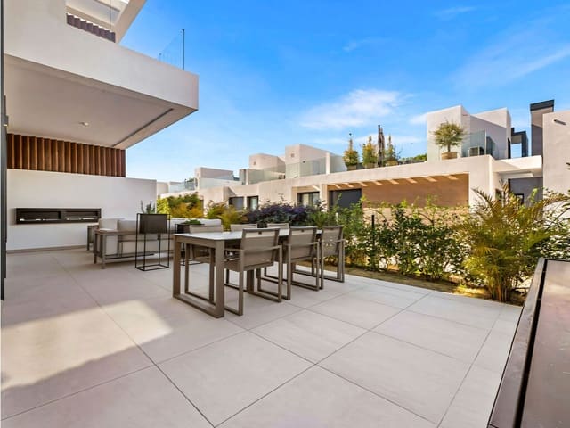5 camera da letto Villetta Bifamiliare in vendita in Río Real, Marbella con piscina - 1.950.000 € (Rif: 9822336)