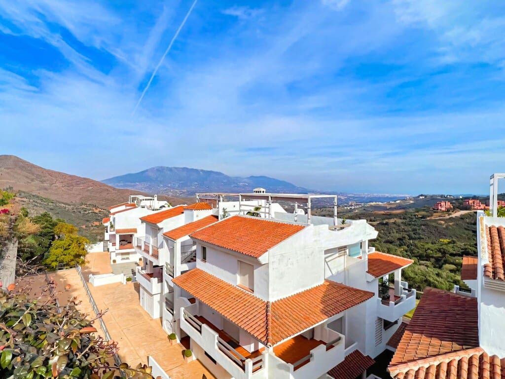 2 quarto Apartamento para venda em La Mairena com piscina garagem - 399 000 € (Ref: 9824644)