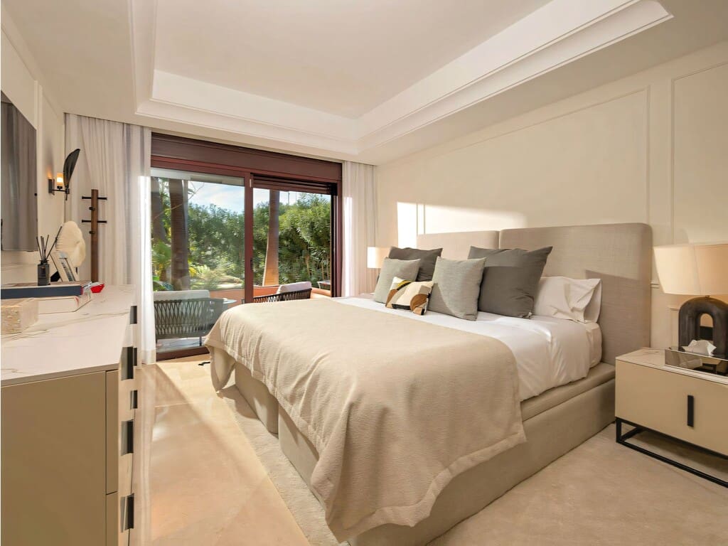 3 camera da letto Appartamento in vendita in Nueva Andalucia con piscina garage - 1.550.000 € (Rif: 9826347)