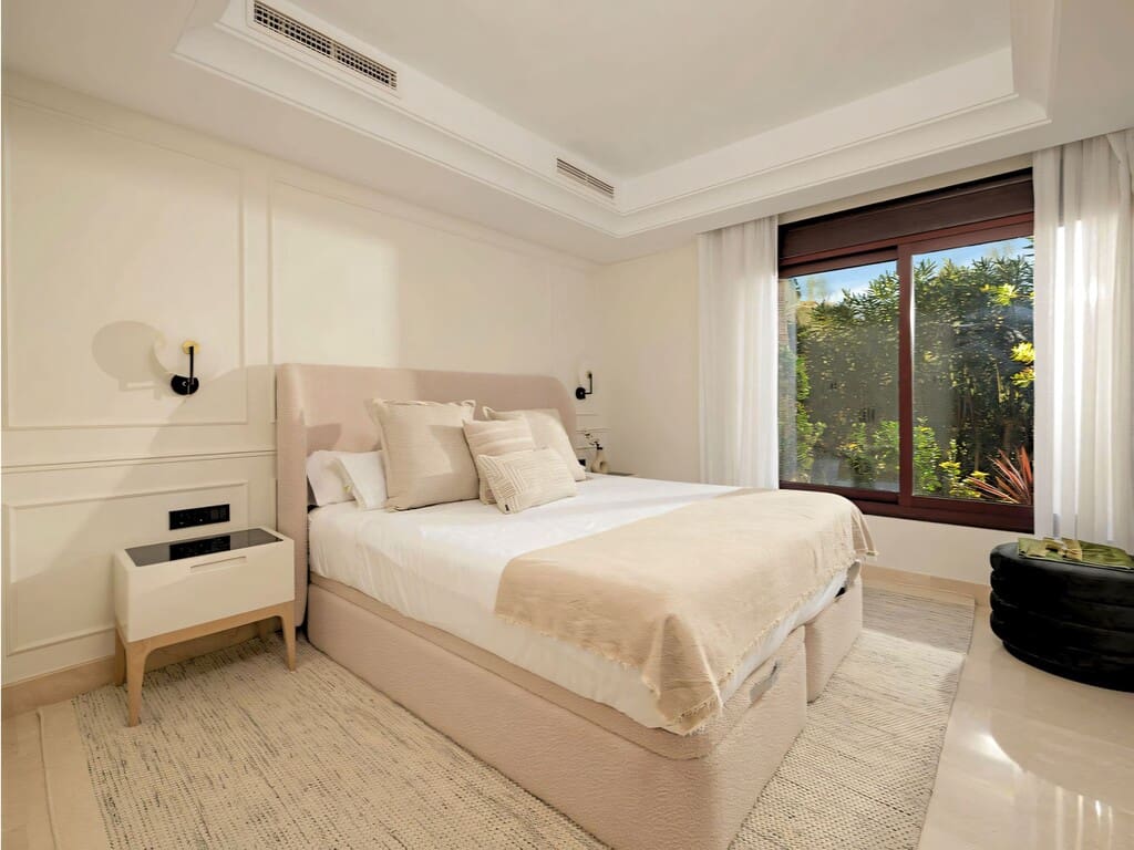 3 camera da letto Appartamento in vendita in Nueva Andalucia con piscina garage - 1.550.000 € (Rif: 9826347)