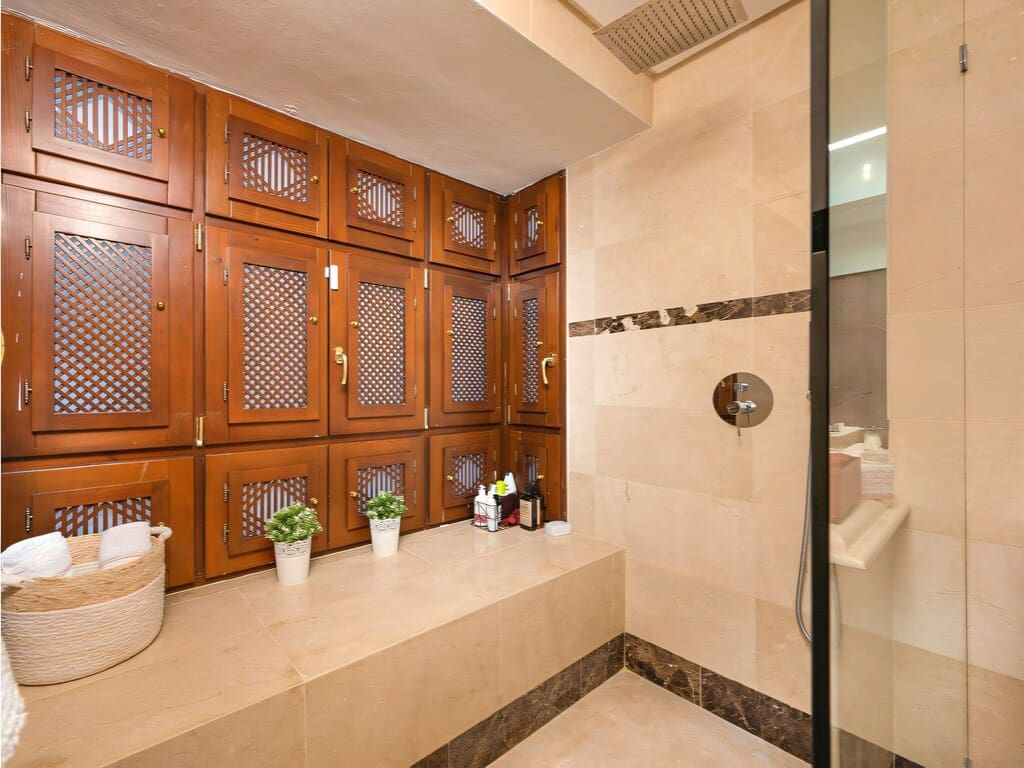 3 camera da letto Appartamento in vendita in Nueva Andalucia con piscina garage - 1.550.000 € (Rif: 9826347)