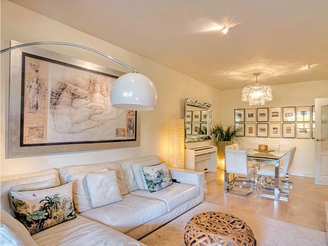3 soverom Leilighet til salgs i Golden Mile, Marbella med svømmebasseng garasje - € 895 000 (Ref: 9826348)