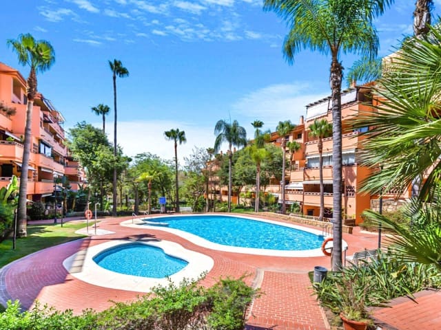 3 soverom Leilighet til salgs i Golden Mile, Marbella med svømmebasseng garasje - € 895 000 (Ref: 9826348)