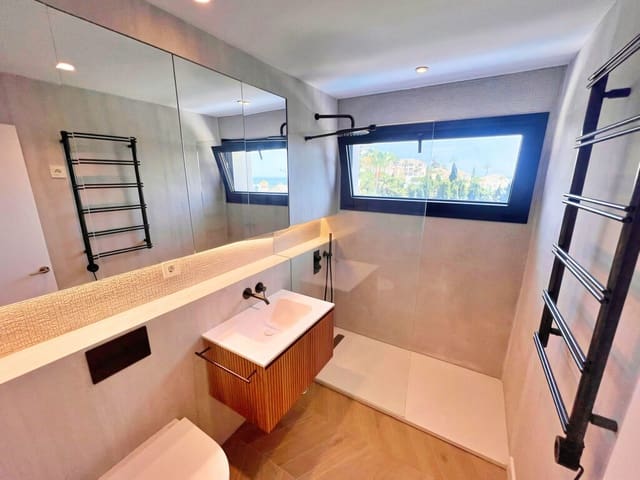 5 chambre Villa/Maison à vendre à Riviera del Sol, Mijas avec piscine garage - 1 595 000 € (Ref: 9828766)