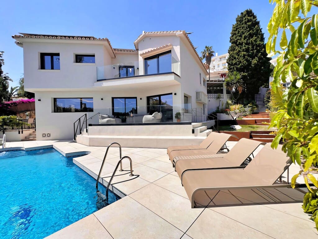 5 chambre Villa/Maison à vendre à Riviera del Sol avec piscine garage - 1 595 000 € (Ref: 9828766)