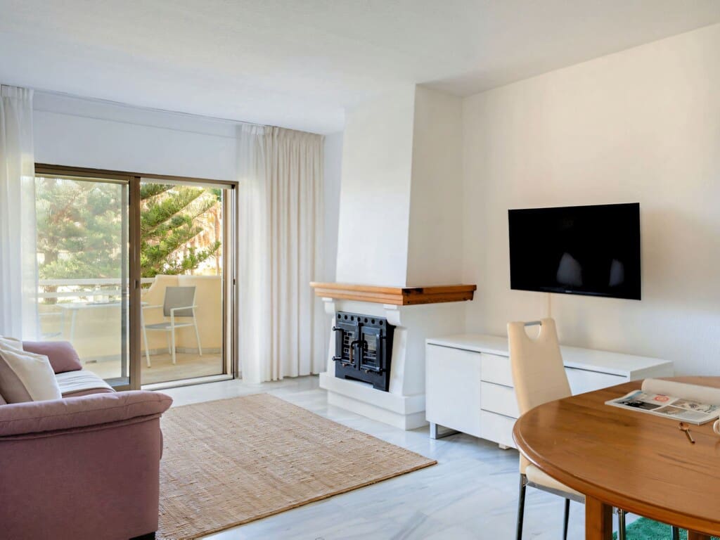 2 bedroom Apartment for sale in La Cala de Mijas with pool garage - € 520,000 (Ref: 9830847)