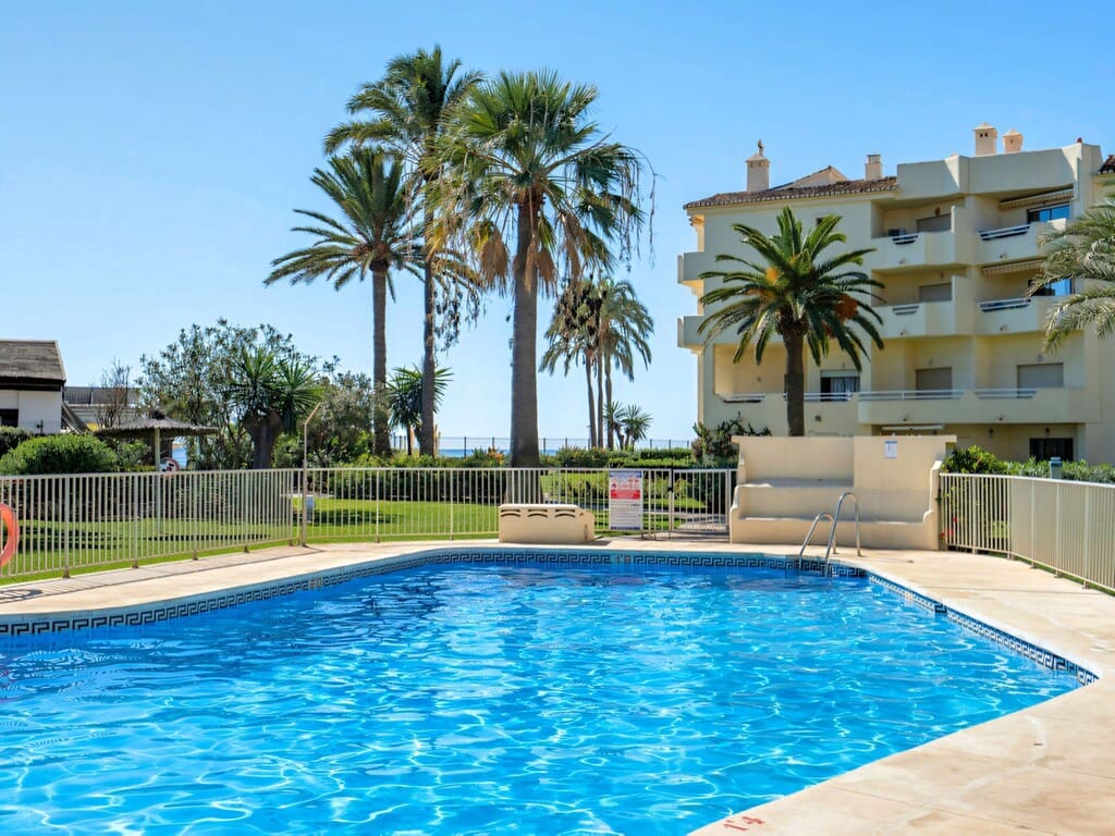 2 bedroom Apartment for sale in La Cala de Mijas with pool garage - € 520,000 (Ref: 9830847)
