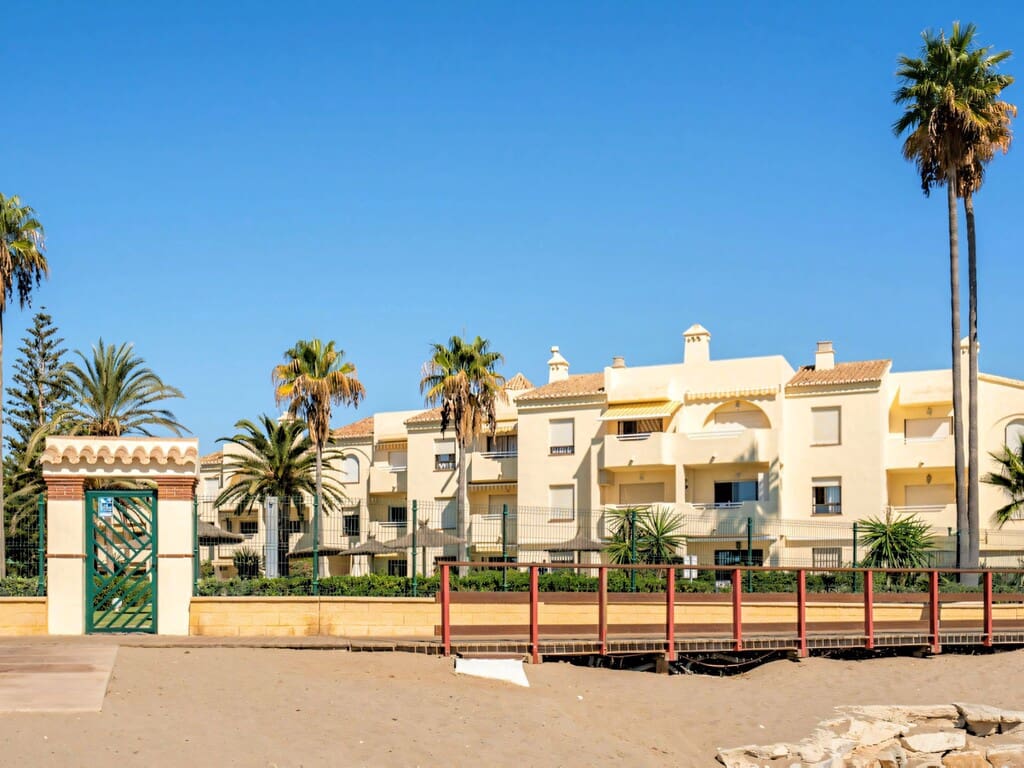 2 bedroom Apartment for sale in La Cala de Mijas with pool garage - € 520,000 (Ref: 9830847)