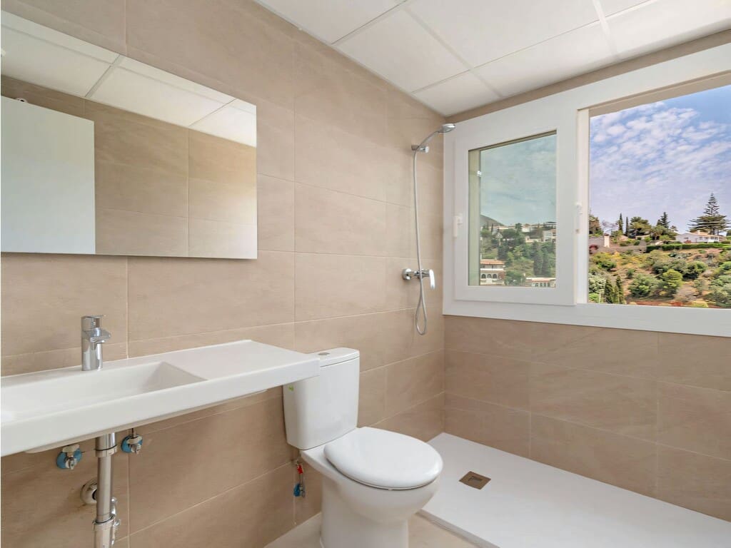 3 slaapkamer Appartement te koop in Fuengirola met zwembad garage - € 450.000 (Ref: 9830848)