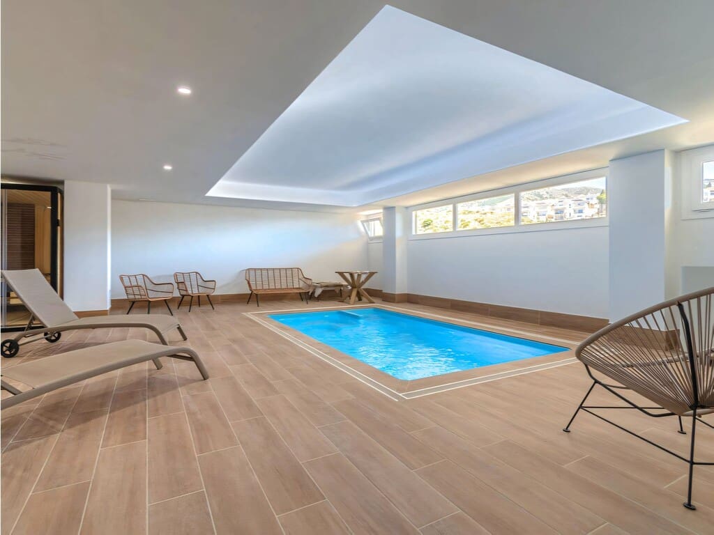 3 slaapkamer Appartement te koop in Fuengirola met zwembad garage - € 450.000 (Ref: 9830848)