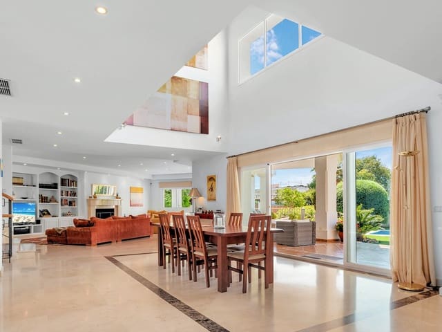 6 sovrum Villa till salu i Benahavís med pool garage - 2 690 000 € (Ref: 9830849)