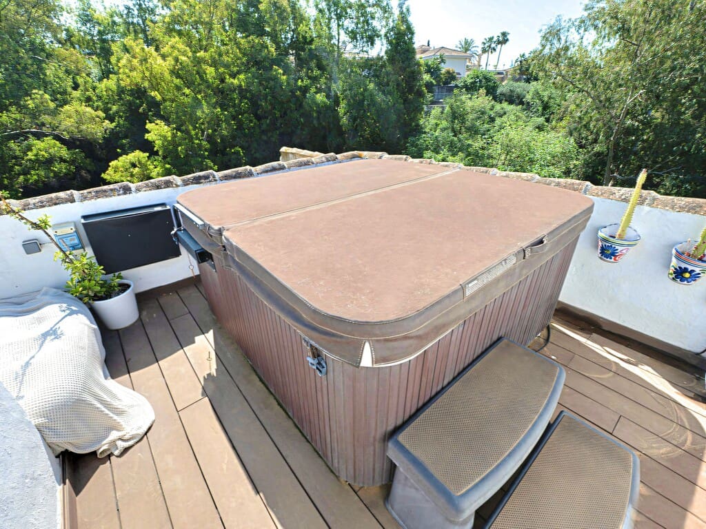 2 camera da letto Casa in vendita in Calahonda con piscina garage - 495.000 € (Rif: 9840856)