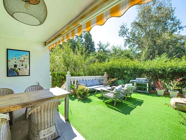 2 soverom Hus til salgs i Calahonda, Mijas med svømmebasseng garasje - € 495 000 (Ref: 9840856)
