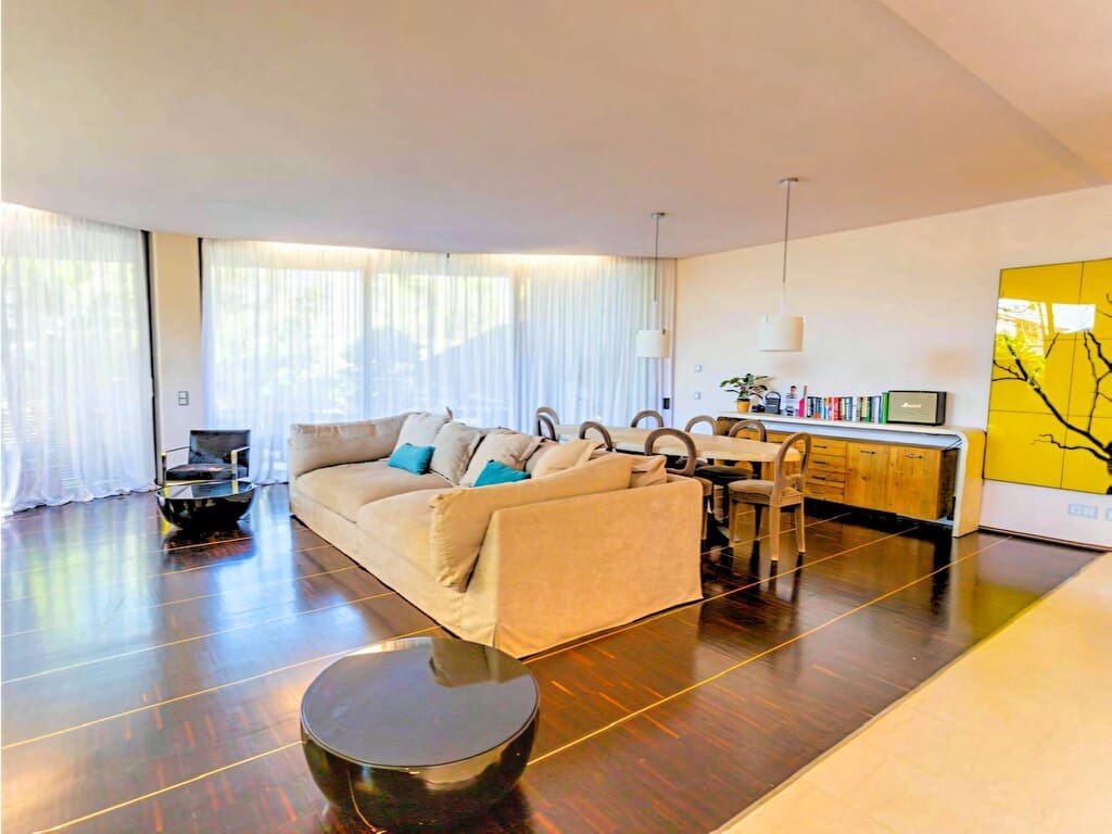4 bedroom Villa for sale in Golden Mile with pool garage - € 2,700,000 (Ref: 9842679)