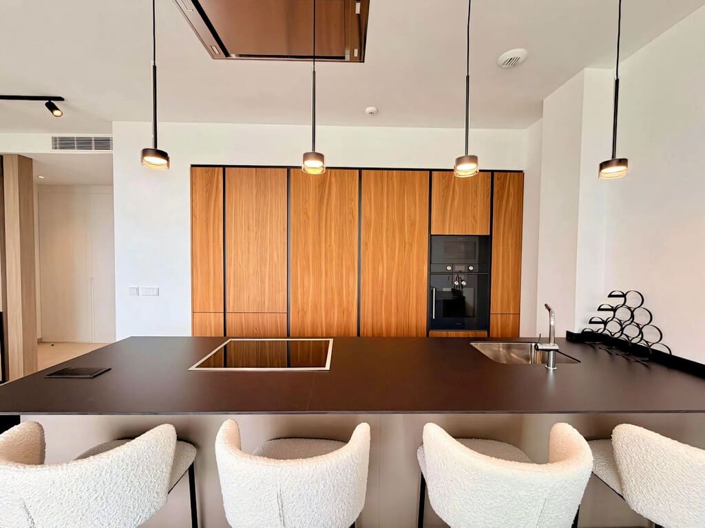 3 soverom Penthouse til salgs i Marbella med svømmebasseng garasje - € 1 790 000 (Ref: 9845086)
