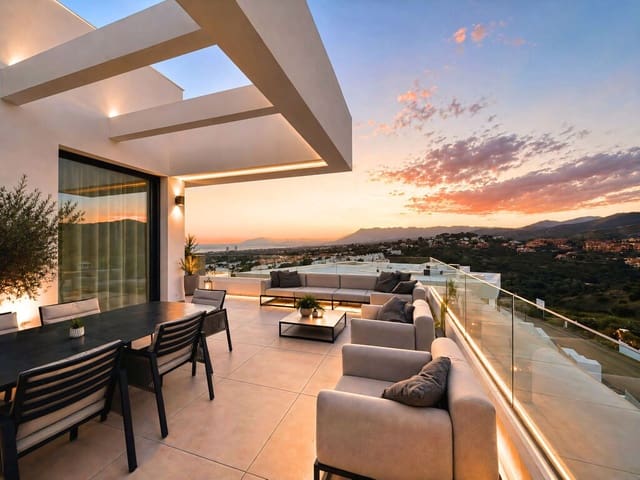 3 soverom Penthouse til salgs i Marbella med svømmebasseng garasje - € 1 790 000 (Ref: 9845086)