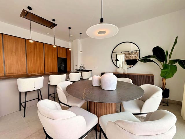 3 soverom Penthouse til salgs i Marbella med svømmebasseng garasje - € 1 790 000 (Ref: 9845086)