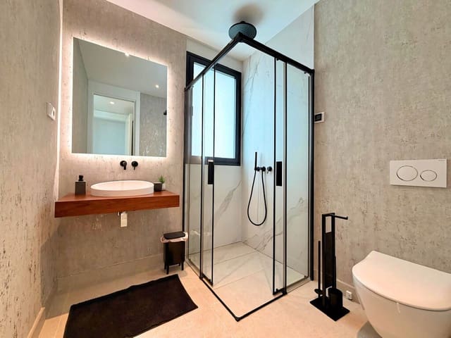 3 soverom Penthouse til salgs i Marbella med svømmebasseng garasje - € 1 790 000 (Ref: 9845086)