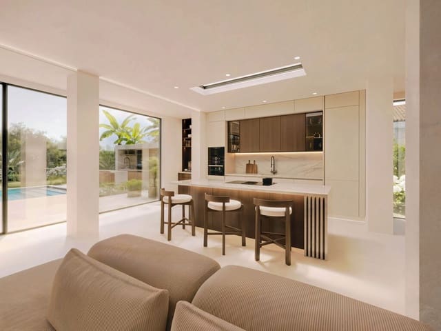 4 bedroom Villa for sale in San Pedro de Alcantara, Marbella with pool garage - € 2,750,000 (Ref: 9845087)