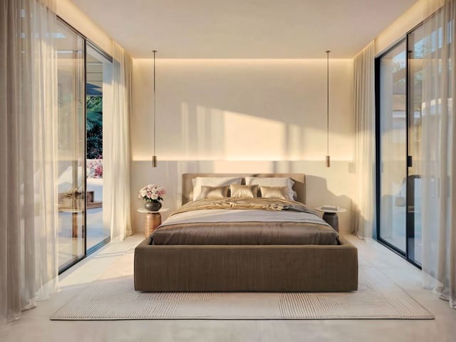 4 bedroom Villa for sale in San Pedro de Alcantara, Marbella with pool garage - € 2,750,000 (Ref: 9845087)