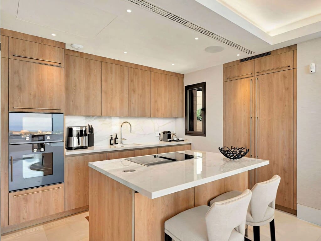3 slaapkamer Appartement te koop in La Quinta met zwembad garage - € 2.970.000 (Ref: 9849126)