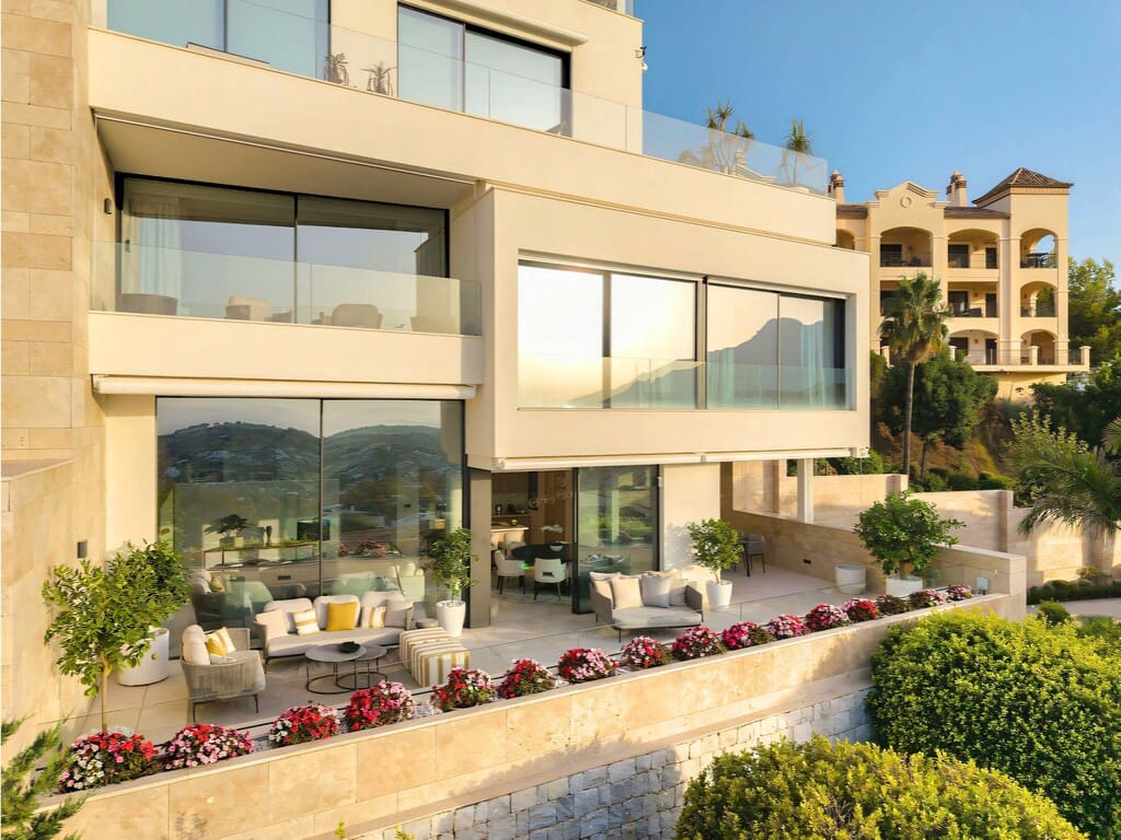 3 slaapkamer Appartement te koop in La Quinta met zwembad garage - € 2.970.000 (Ref: 9849126)