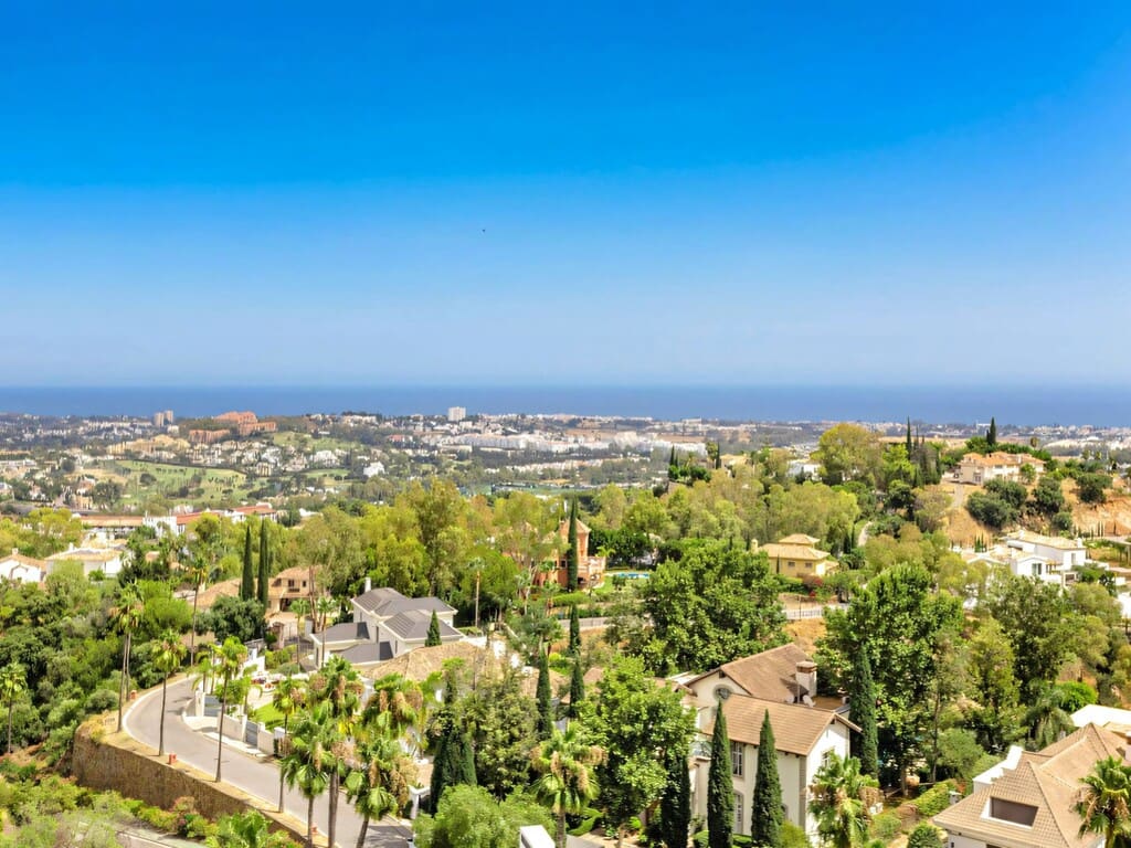 3 slaapkamer Appartement te koop in La Quinta met zwembad garage - € 2.970.000 (Ref: 9849126)