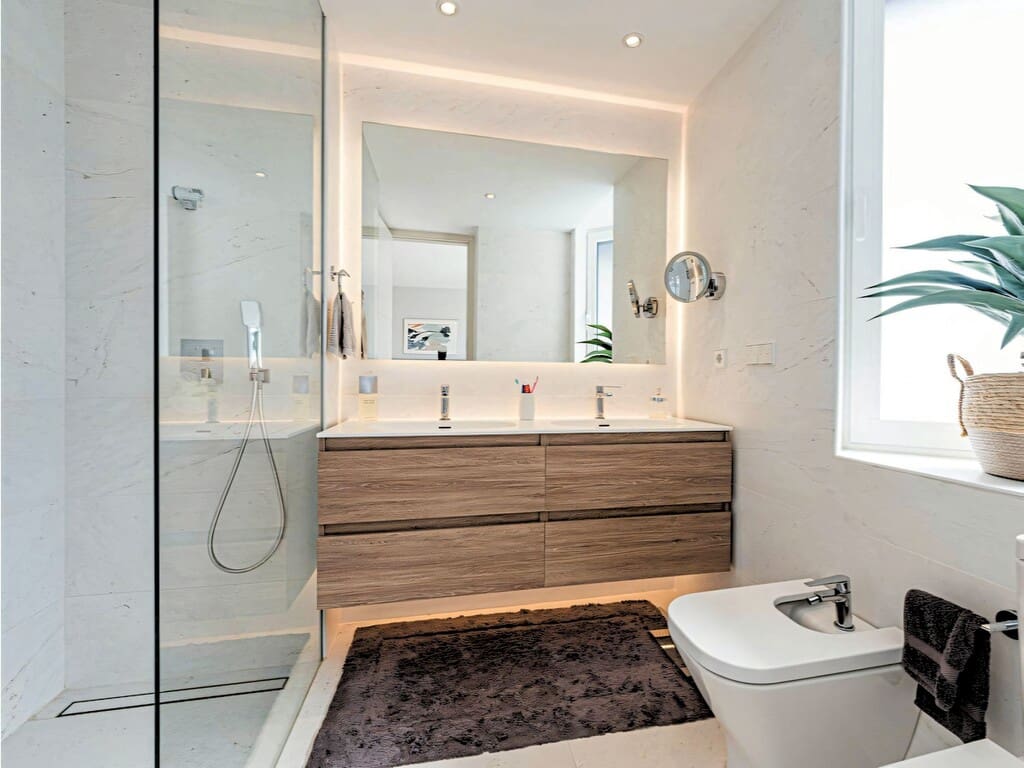 2 slaapkamer Penthouse te koop in Marbella met zwembad garage - € 1.160.000 (Ref: 9850949)
