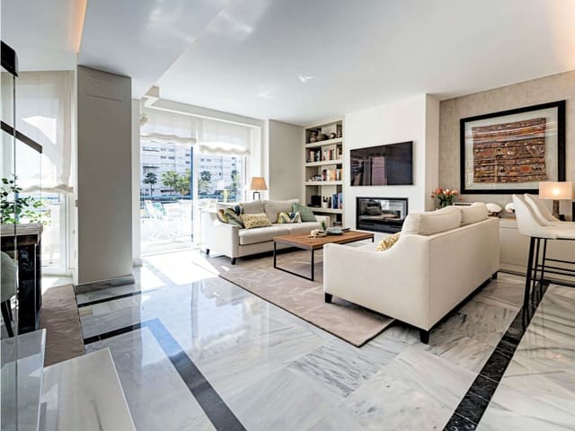 2 soveværelse Penthouse til salg i Marbella Centro, Marbella med swimmingpool garage - € 1.160.000 (Ref: 9850949)