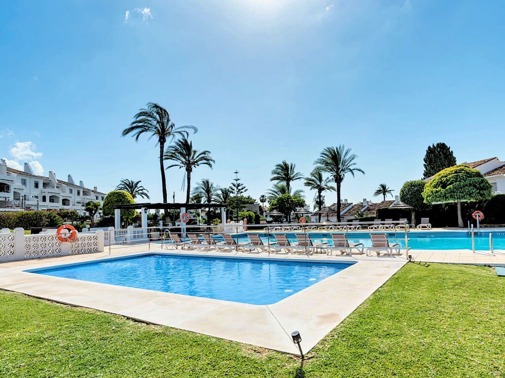 3 camera da letto Appartamento in vendita in Nueva Andalucia con piscina garage - 895.000 € (Rif: 9857513)