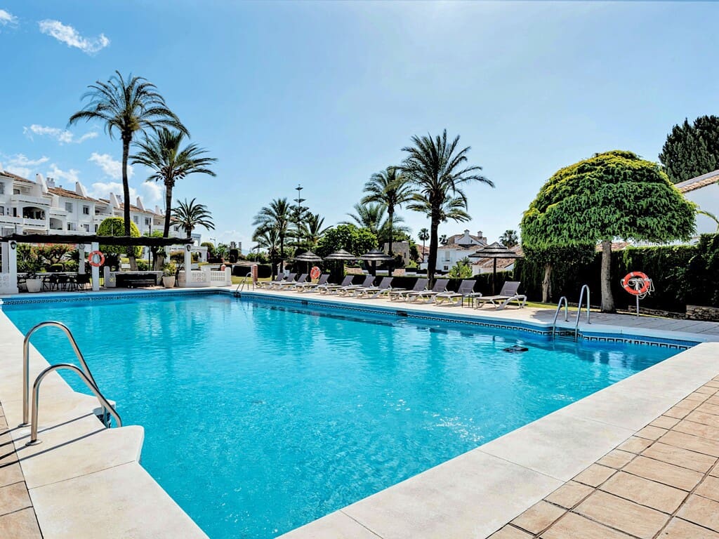 3 camera da letto Appartamento in vendita in Nueva Andalucia con piscina garage - 895.000 € (Rif: 9857513)