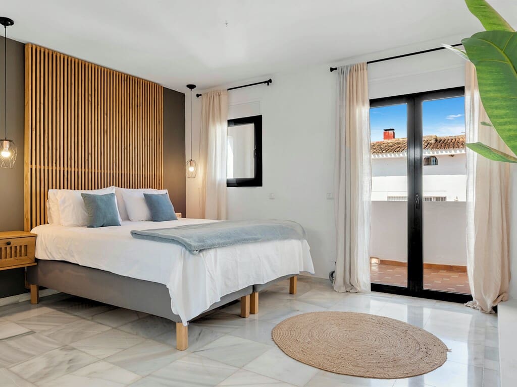 6 chambre Villa/Maison à vendre à Nueva Andalucia avec piscine garage - 1 400 000 € (Ref: 9857514)